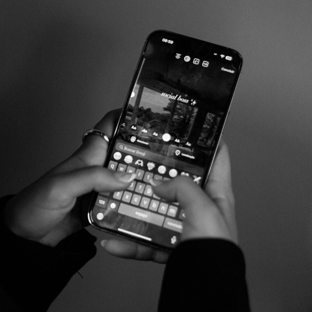 social media Imagem celular escrito social boss